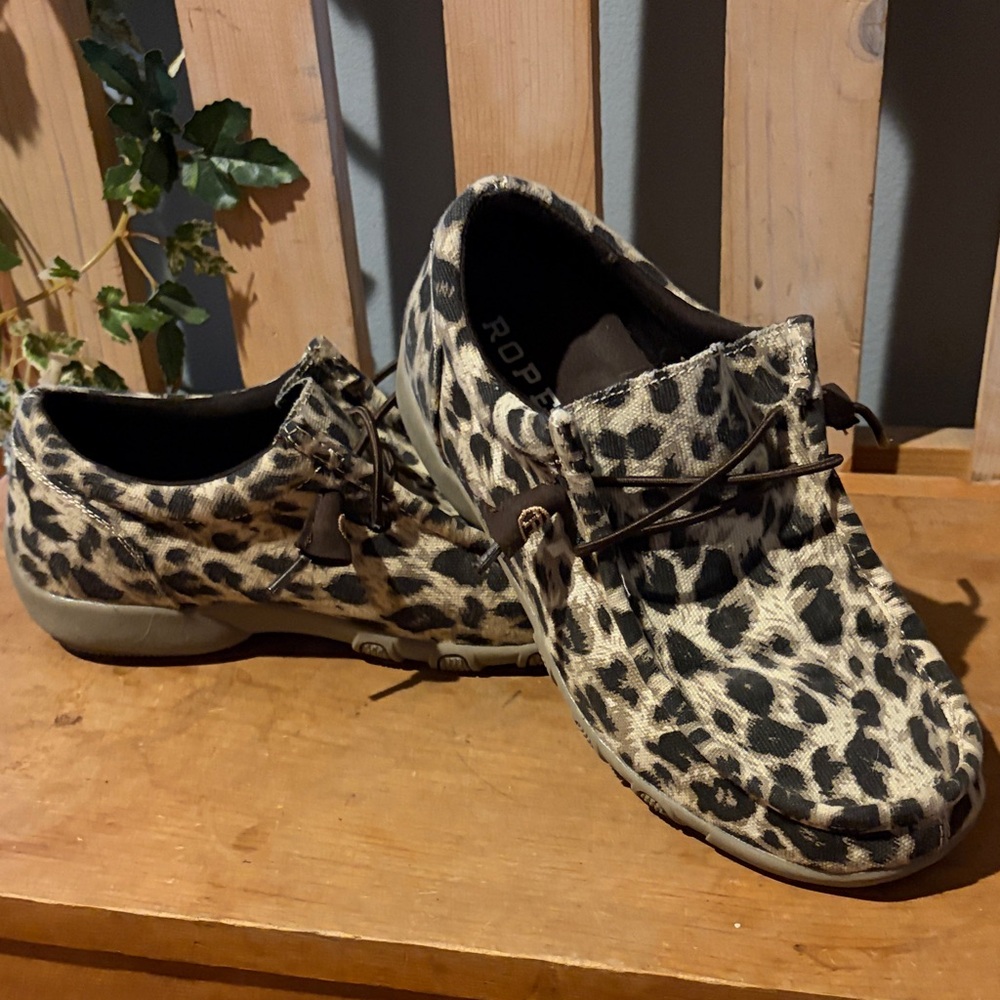 Roper Leopard-Print Slip-On shoes  in Beige and Black